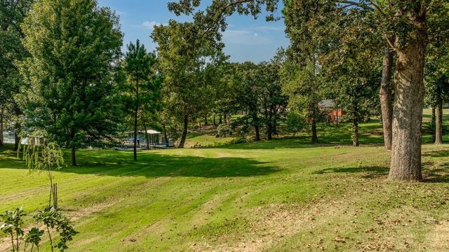 2720 Thompson Road, Grove, OK 74344