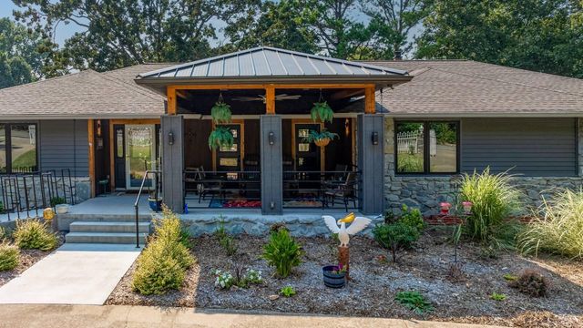 2720 Thompson Road, Grove, OK 74344