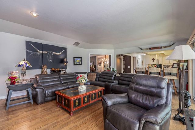 2720 Thompson Road, Grove, OK 74344