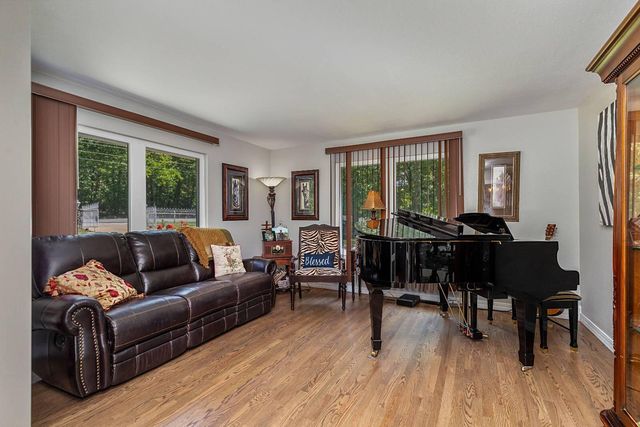 2720 Thompson Road, Grove, OK 74344