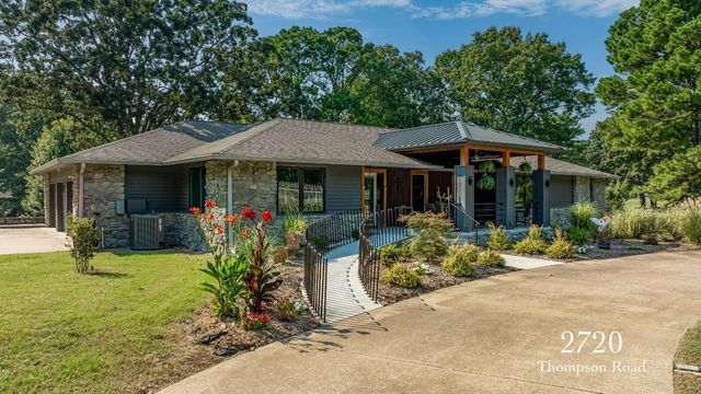2720 Thompson Road, Grove, OK 74344