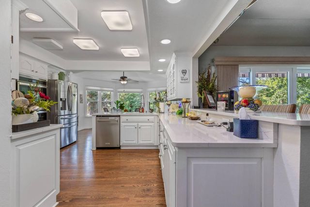 2720 Thompson Road, Grove, OK 74344