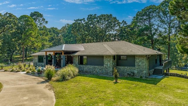 2720 Thompson Road, Grove, OK 74344