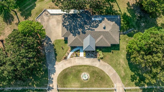 2720 Thompson Road, Grove, OK 74344
