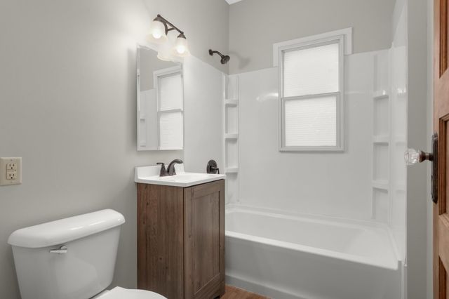 813 Blair Avenue, Saint Paul, MN 55104