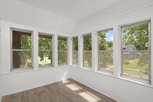813 Blair Avenue, Saint Paul, MN 55104