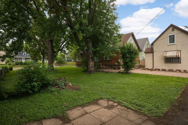 813 Blair Avenue, Saint Paul, MN 55104