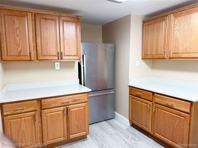 18374 Mesle Street, Roseville, MI 48066