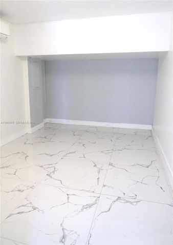 16330 SW 102nd St, Miami, FL 33196