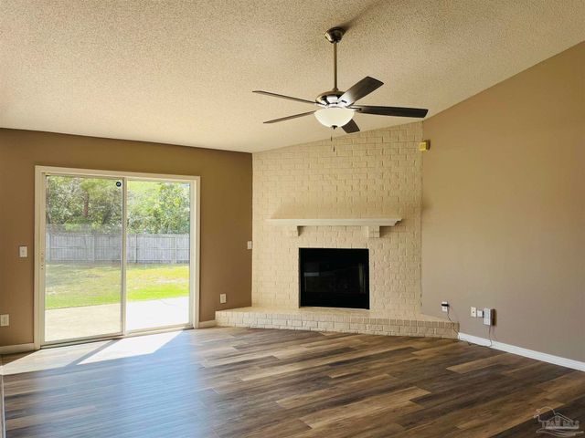 5498 Keel Dr, Pensacola, FL 32507