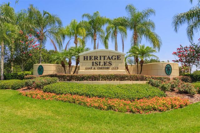 18162 PARADISE POINT DRIVE, Tampa, FL 33647