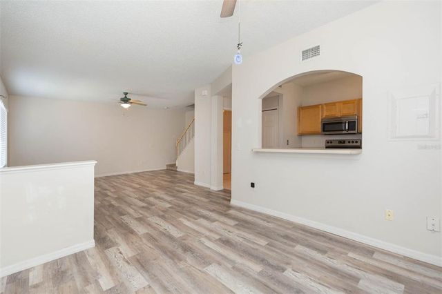 18162 PARADISE POINT DRIVE, Tampa, FL 33647