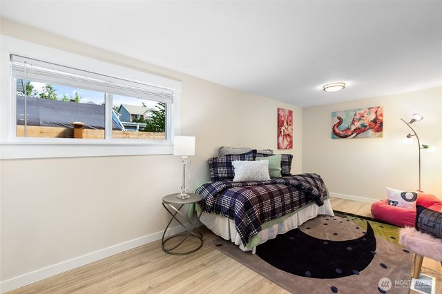 20103 75th Avenue NE, Kenmore, WA 98028