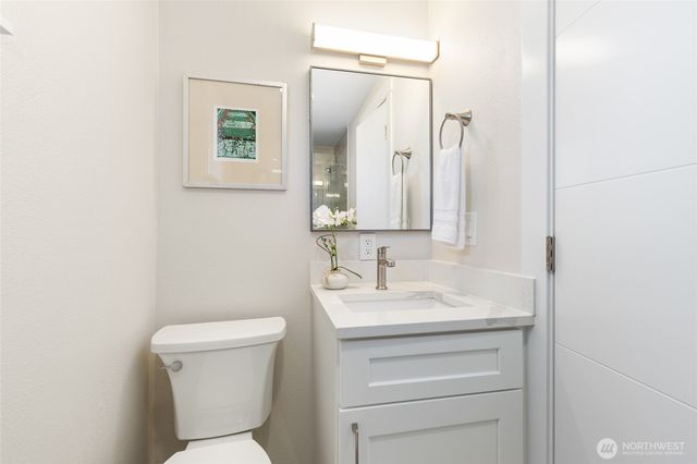 20103 75th Avenue NE, Kenmore, WA 98028