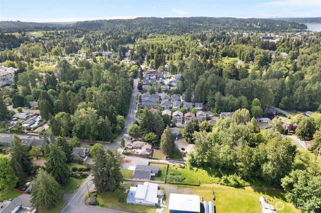 20103 75th Avenue NE, Kenmore, WA 98028