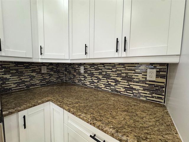749 SW 3rd Avenue, Pompano Beach, FL 33060