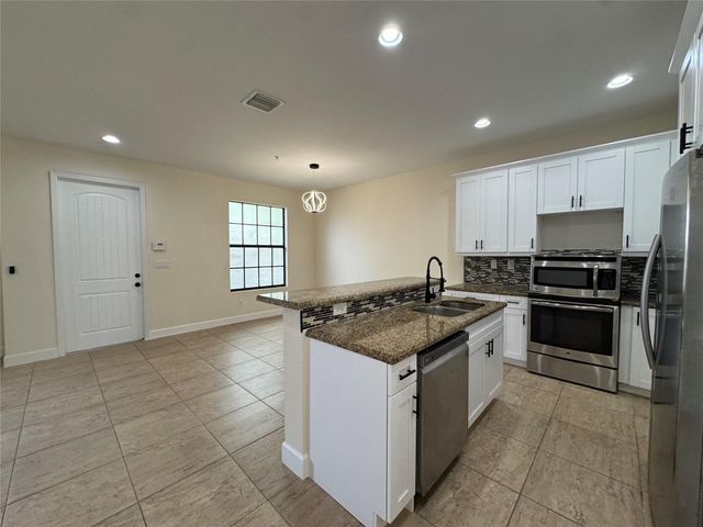 749 SW 3rd Avenue, Pompano Beach, FL 33060