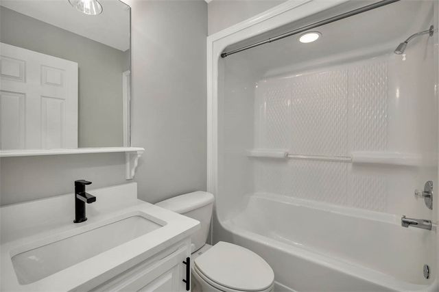 200 Salt Air Drive 152, St Simons Island, GA 31522