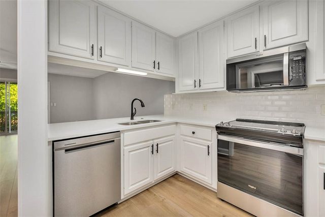 200 Salt Air Drive 152, St Simons Island, GA 31522