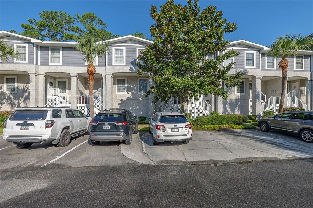 200 Salt Air Drive 152, St Simons Island, GA 31522