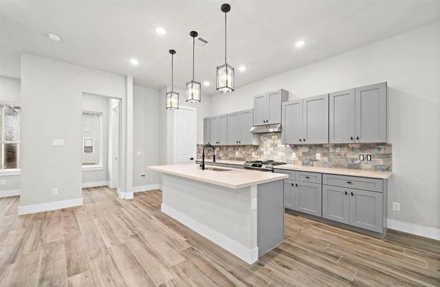 230 W 28th Street A, Houston, TX 77008