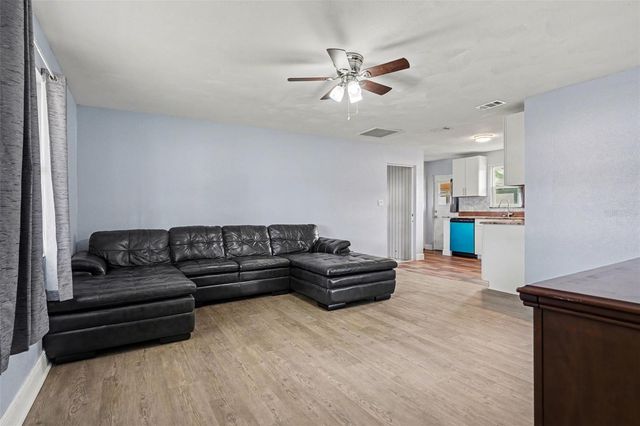 355 S OAK AVENUE, Frostproof, FL 33843