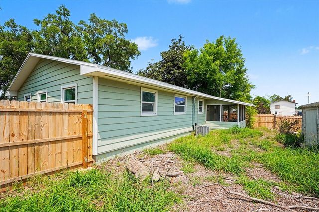 355 S OAK AVENUE, Frostproof, FL 33843