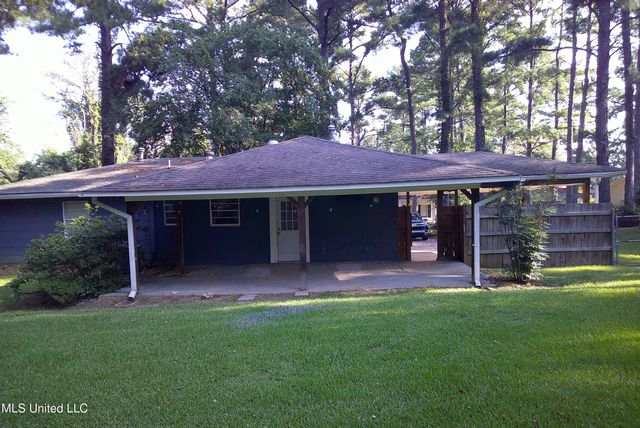 209 Pinehill Drive, Ridgeland, MS 39157