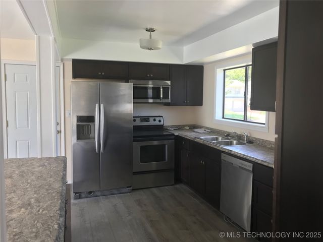 408 E 40th Place North, Tulsa, OK 74106