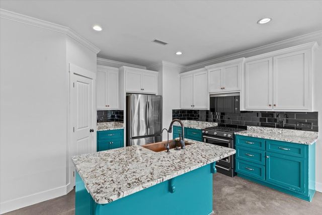 477 County Road 266, Enterprise, AL 36330