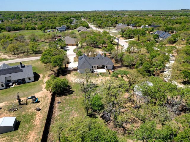 212 Zebrastone Way, Poolville, TX 76487