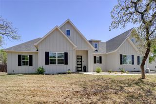 212 Zebrastone Way, Poolville, TX 76487
