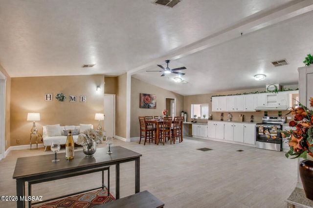 2481 S Walking H Place, Tucson, AZ 85713