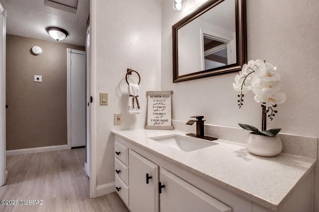 2481 S Walking H Place, Tucson, AZ 85713