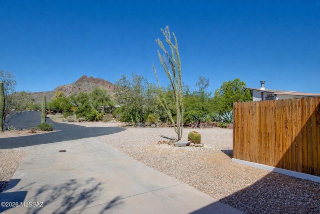 2481 S Walking H Place, Tucson, AZ 85713