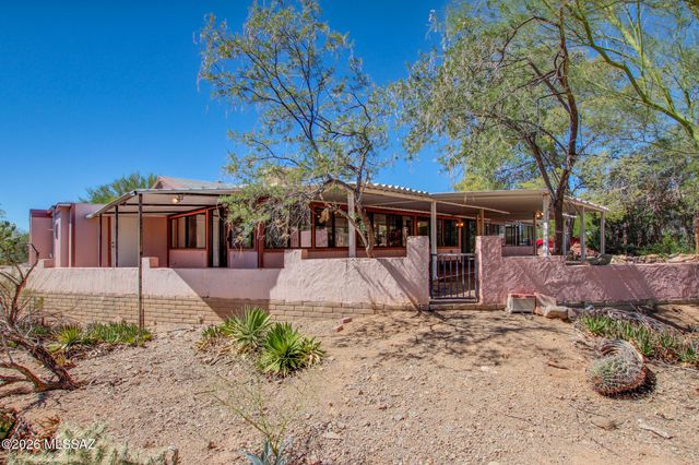 2481 S Walking H Place, Tucson, AZ 85713
