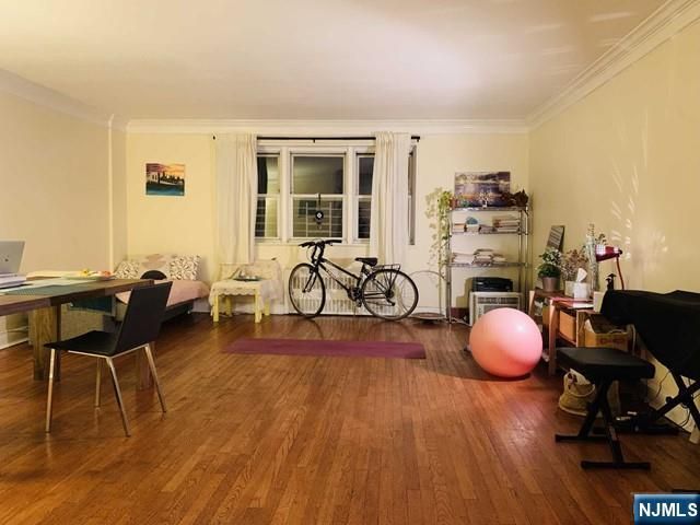 154 Bowers Street 402, Jersey City, NJ 07307