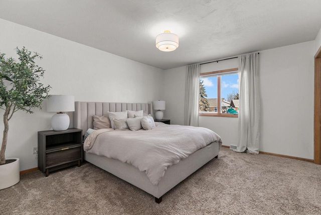 W5372 GABLE DRIVE, Appleton, WI 54915