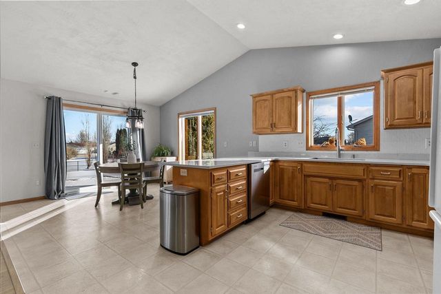 W5372 GABLE DRIVE, Appleton, WI 54915