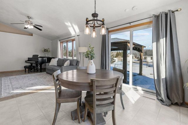 W5372 GABLE DRIVE, Appleton, WI 54915