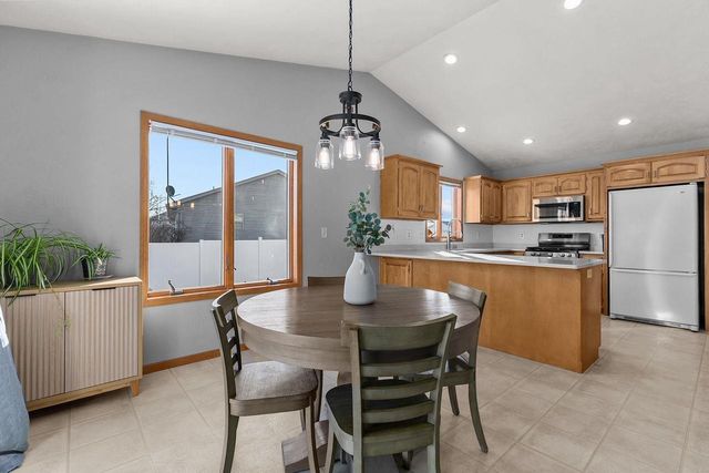 W5372 GABLE DRIVE, Appleton, WI 54915