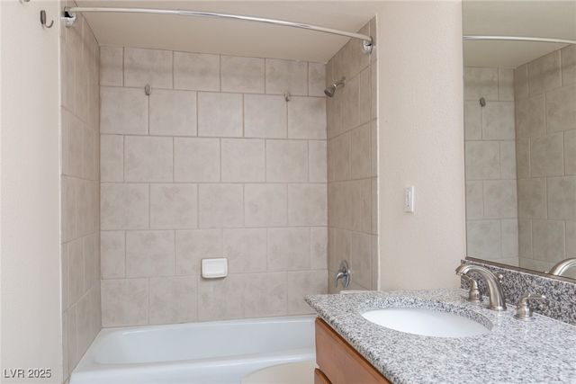 753 Oakmont Avenue 801, Las Vegas, NV 89109