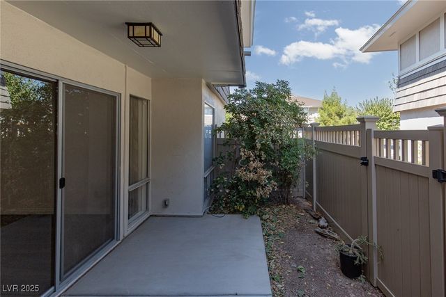 753 Oakmont Avenue 801, Las Vegas, NV 89109