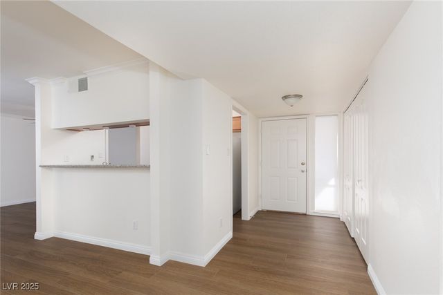 753 Oakmont Avenue 801, Las Vegas, NV 89109