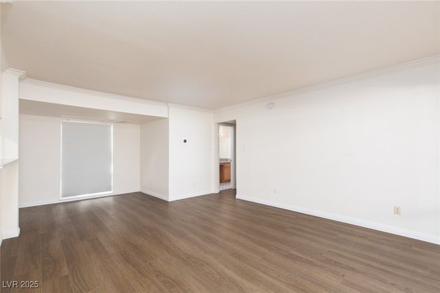 753 Oakmont Avenue 801, Las Vegas, NV 89109