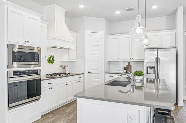 525 William Court, Arlington, TX 76002