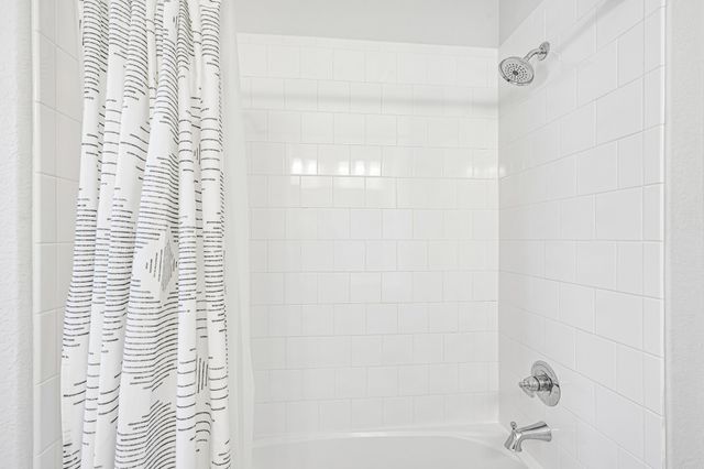525 William Court, Arlington, TX 76002