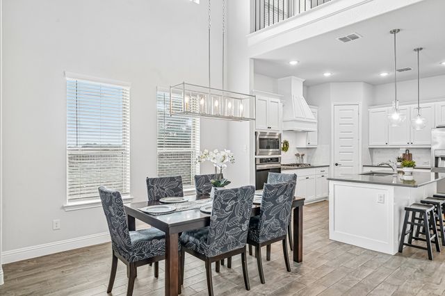 525 William Court, Arlington, TX 76002