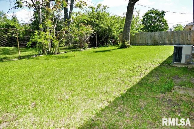 1113 W WESTWOOD Drive, Peoria, IL 61614