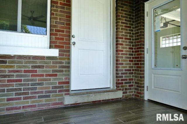 1113 W WESTWOOD Drive, Peoria, IL 61614
